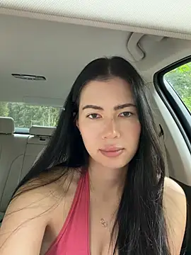 Snapshot of clairewntr chatting on May 7, 2026, 1:47 pm clairewntr online show from May 7, 2026, 1:47 pm