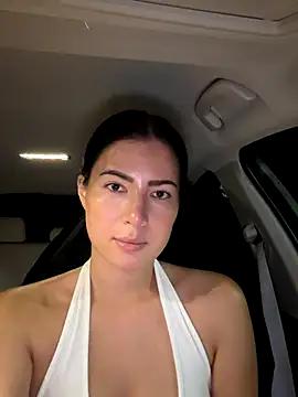 clairewntr online show from October 16, 2025, 9:45 pm