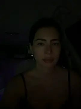 Snapshot of clairewntr chatting on April 23, 2026, 8:21 pm clairewntr online show from April 23, 2026, 8:21 pm