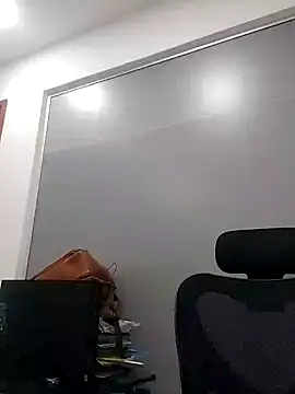 Snapshot of aisha_latina chatting on March 12, 2025, 3:29 pm aisha latina online show from March 12, 2025, 3:29 pm