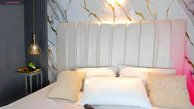 Snapshot of ValerieDiaz_ chatting on November 30, 2025, 11:55 am ValerieDiaz online show from November 30, 2025, 11:55 am