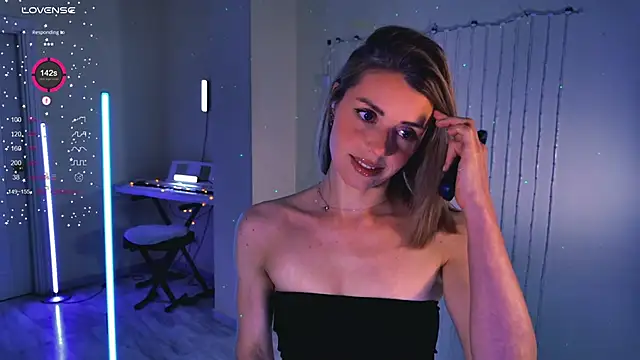 Arielle  03 online show from March 29, 2026, 9:27 pm