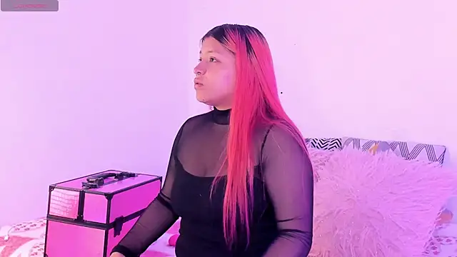 SophieRossi online show from September 30, 2025, 1:50 pm