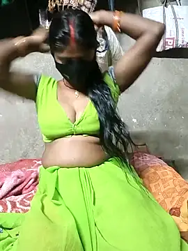 Snapshot of Arti032 chatting on February 22, 2026, 5:03 pm Arti032 online show from February 22, 2026, 5:03 pm