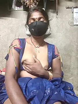 Snapshot of Arti032 chatting on February 19, 2026, 9:34 pm Arti032 online show from February 19, 2026, 9:34 pm