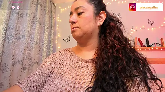 Snapshot of agathaxxx-69 chatting on March 14, 2025, 2:30 pm agathaxxx-69 online show from March 14, 2025, 2:30 pm