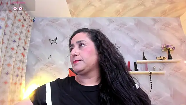 agathaxxx-69 online show from November 1, 2025, 8:03 pm