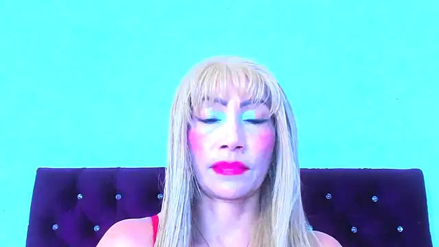 Snapshot of almabeckelt chatting on March 11, 2026, 8:25 pm almabeckelt online show from March 11, 2026, 8:25 pm