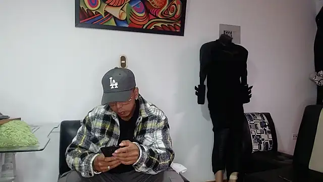 Black hot266 online show from October 18, 2025, 1:57 pm