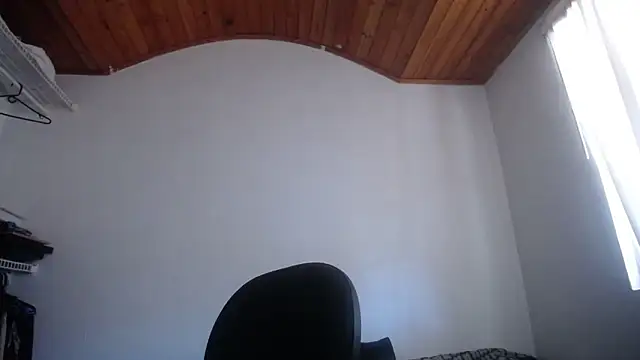 mariecam420 online show from November 29, 2025, 8:42 pm