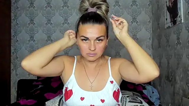 NicoletMoore online show from July 29, 2026, 7:24 pm
