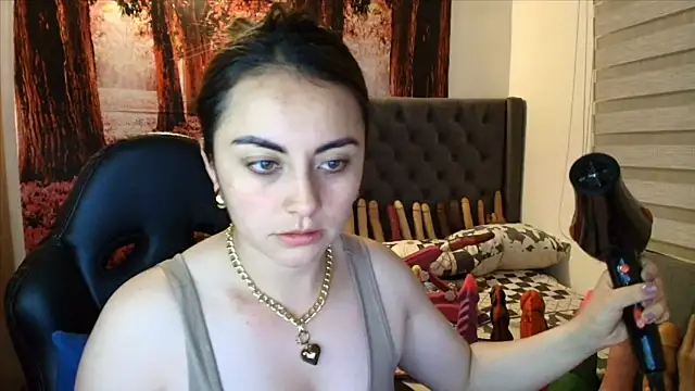 Snapshot of sofia23dirty chatting on February 5, 2026, 11:22 pm sofia23dirty online show from February 5, 2026, 11:22 pm