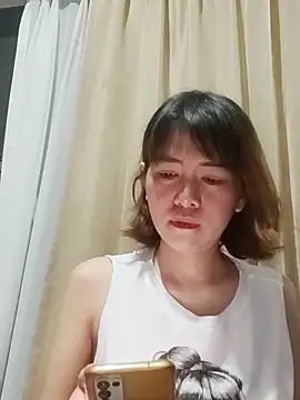 Snapshot of Little_suzy5 chatting on March 5, 2025, 2:45 pm Little suzy5 online show from March 5, 2025, 2:45 pm