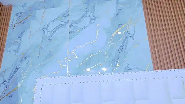 IrresistibleMilf online show from November 21, 2025, 12:26 pm