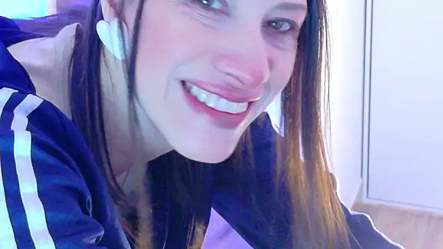 Snapshot of magali_19 chatting on November 29, 2025, 8:42 pm magali 19 online show from November 29, 2025, 8:42 pm