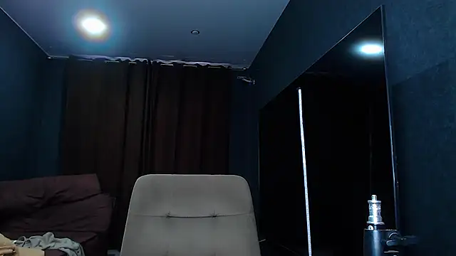 Snapshot of muscularjohnforuX chatting on March 22, 2025, 6:54 am muscularjohnforuX online show from March 22, 2025, 6:54 am