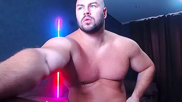 Snapshot of muscularjohnforuX chatting on September 28, 2025, 8:10 am muscularjohnforuX online show from September 28, 2025, 8:10 am