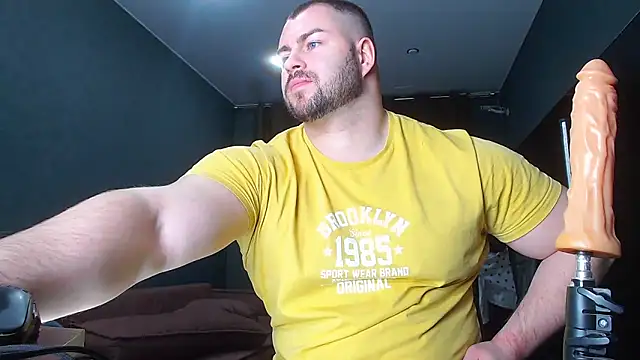 Snapshot of muscularjohnforuX chatting on February 19, 2025, 5:49 pm muscularjohnforuX online show from February 19, 2025, 5:49 pm