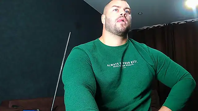 Snapshot of muscularjohnforuX chatting on October 4, 2025, 8:49 am muscularjohnforuX online show from October 4, 2025, 8:49 am