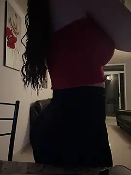 Snapshot of bella_parisi chatting on January 12, 2025, 7:11 am bella parisi online show from January 12, 2025, 7:11 am