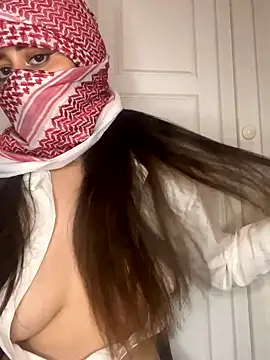 Snapshot of arabiaAna chatting on September 22, 2025, 4:40 am arabiaAna online show from September 22, 2025, 4:40 am