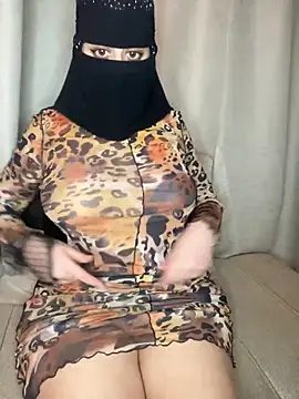 Snapshot of arabiaAna chatting on February 9, 2026, 10:52 pm arabiaAna online show from February 9, 2026, 10:52 pm