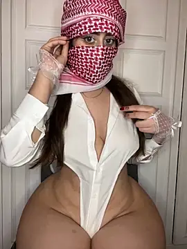 Snapshot of arabiaAna chatting on September 16, 2025, 12:00 am arabiaAna online show from September 16, 2025, 12:00 am