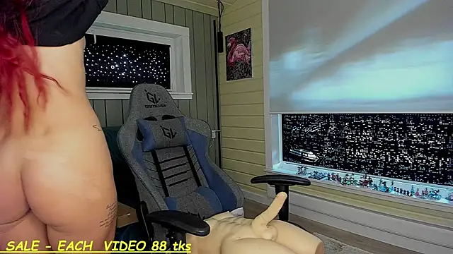 SandyChris online show from September 19, 2025, 10:19 am