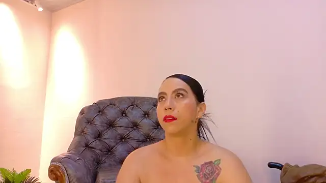 niky smit online show from October 9, 2025, 10:38 am