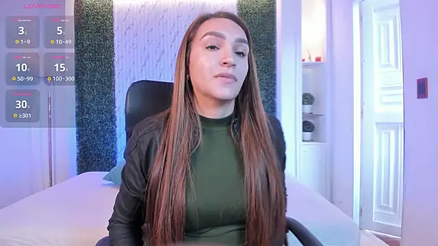 miataylorr1 online show from October 1, 2025, 11:58 am