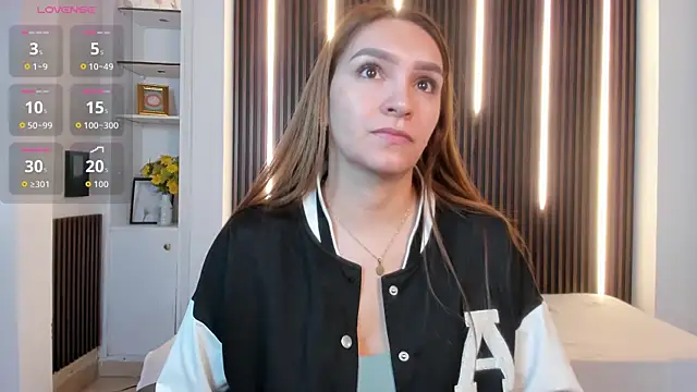 miataylorr1 online show from September 22, 2025, 12:55 pm