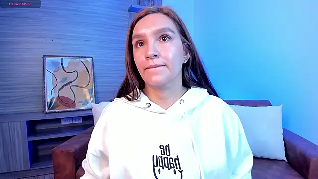 miataylorr1 online show from February 28, 2025, 12:20 pm