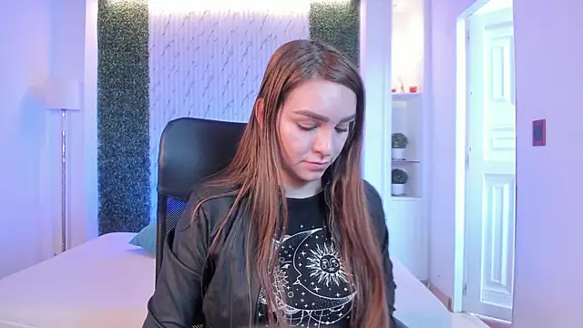 miataylorr1 online show from October 2, 2025, 11:46 am