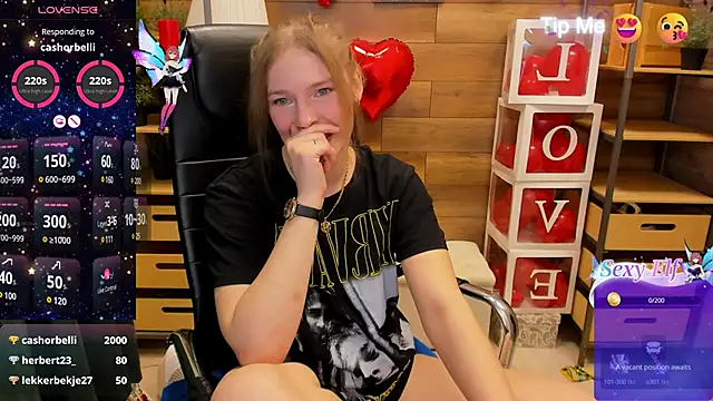 Snapshot of _fiona_Love chatting on March 11, 2025, 1:16 am fiona Love online show from March 11, 2025, 1:16 am