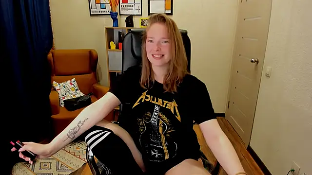  fiona Love online show from May 24, 2026, 8:42 pm