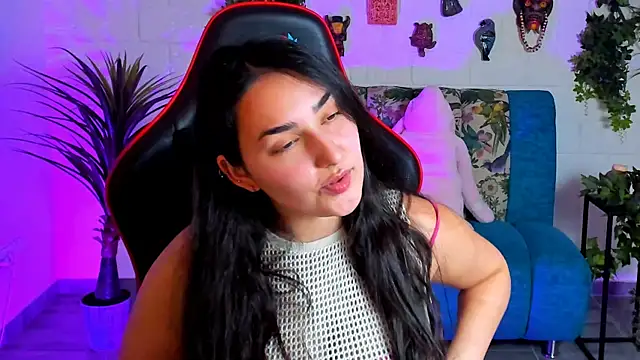 CeceliaJohnson online show from March 6, 2025, 2:18 pm