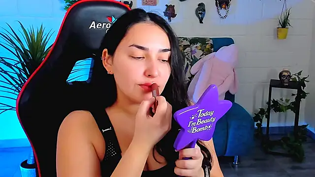 CeceliaJohnson online show from November 26, 2025, 8:03 am