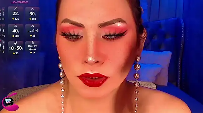 Snapshot of QUEEN_GIAMOORE69 chatting on March 2, 2025, 11:06 pm QUEEN GIAMOORE69 online show from March 2, 2025, 11:06 pm