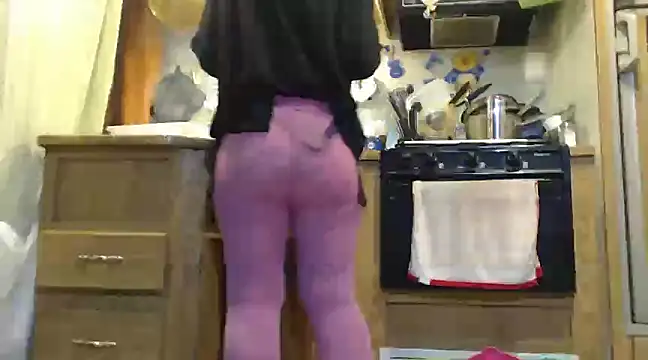 sexyinpantyhose online show from March 16, 2025, 7:15 am