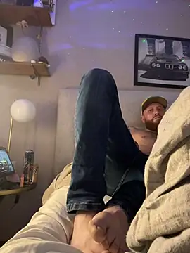 Mackwood89 online show from December 8, 2024, 1:14 pm