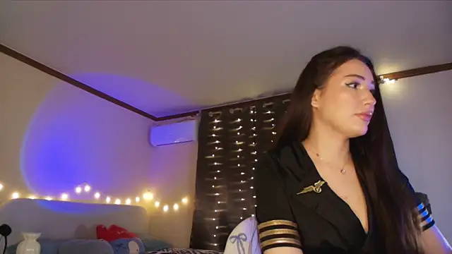 Snapshot of SoeTheReal chatting on February 4, 2026, 8:48 pm SoeTheReal online show from February 4, 2026, 8:48 pm