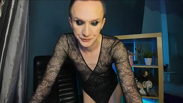 Cristal Connors online show from December 17, 2024, 7:26 pm