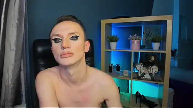 Cristal Connors online show from December 16, 2024, 4:49 pm