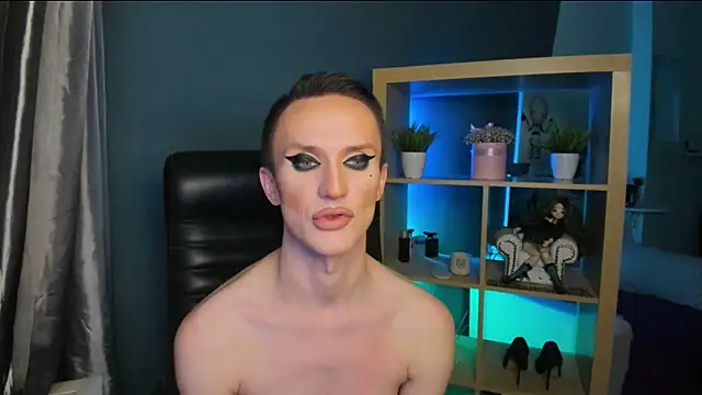 Cristal Connors online show from January 1, 2025, 6:16 pm