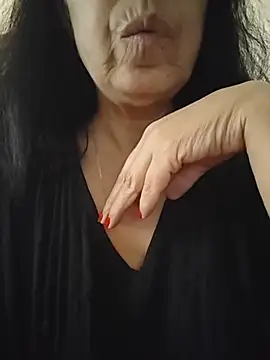 Susannemilf online show from May 9, 2026, 8:18 am