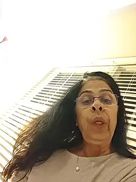 Snapshot of Susannemilf chatting on November 14, 2025, 12:47 am Susannemilf online show from November 14, 2025, 12:47 am