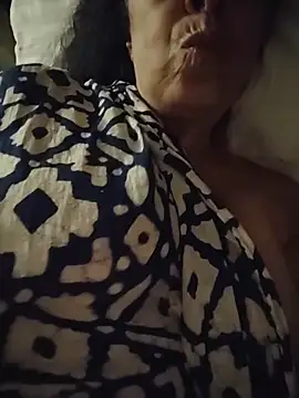 Susannemilf online show from May 10, 2026, 4:20 pm
