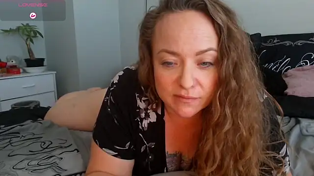 julimonroe online show from February 17, 2026, 7:00 pm