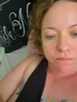 julimonroe online show from April 29, 2026, 5:52 pm