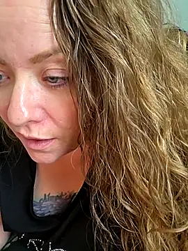 julimonroe online show from February 23, 2026, 7:03 pm